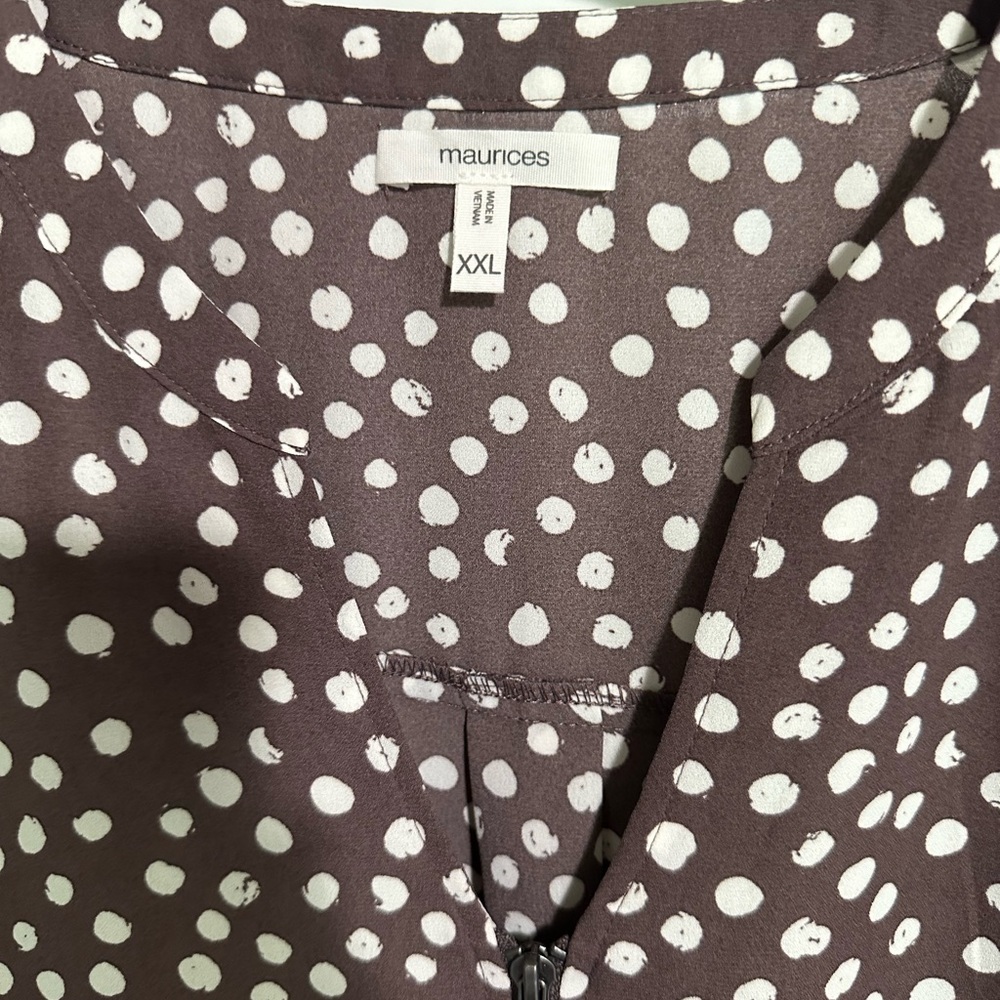 Women’s dressy top
